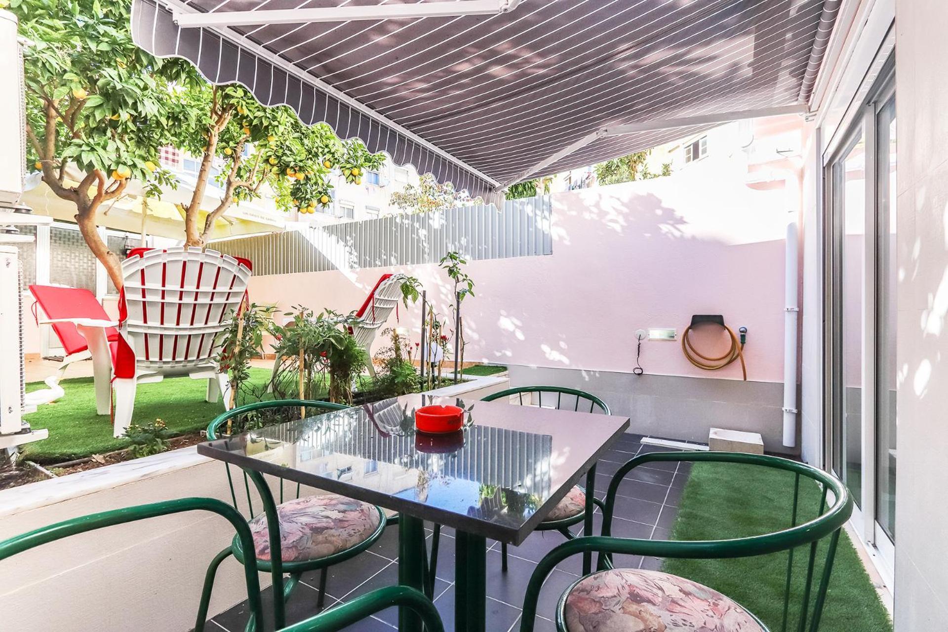 Vita Portucale ! Moscavide Casa Branca W/ Terrace Lisbon Luaran gambar